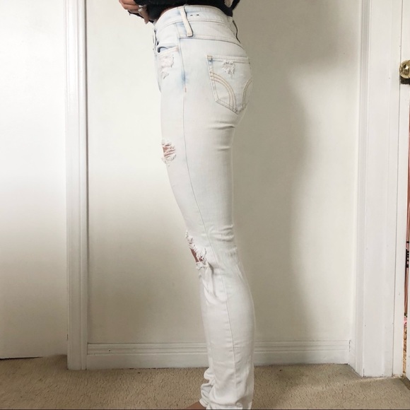 Hollister high rise straight leg ripped jeans - Picture 6 of 7
